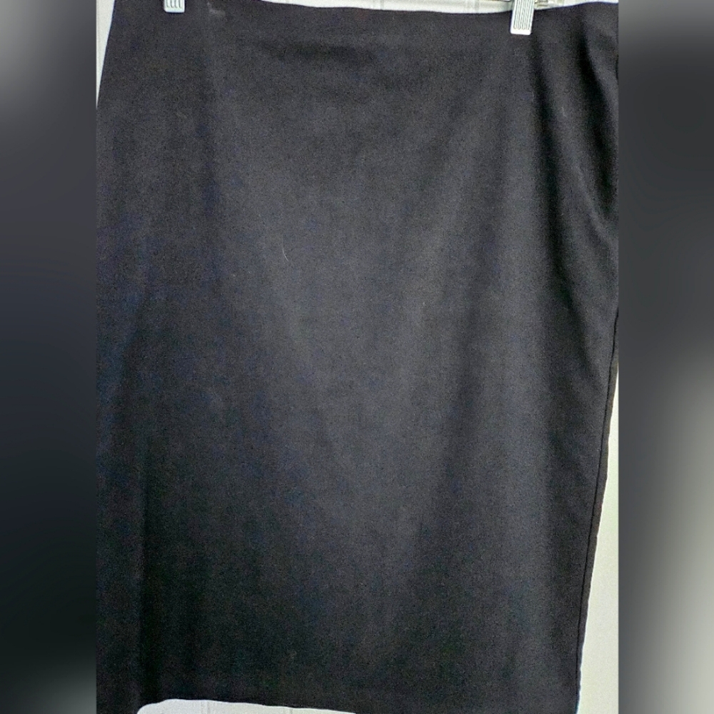 Black Pencil Skirt Lrg